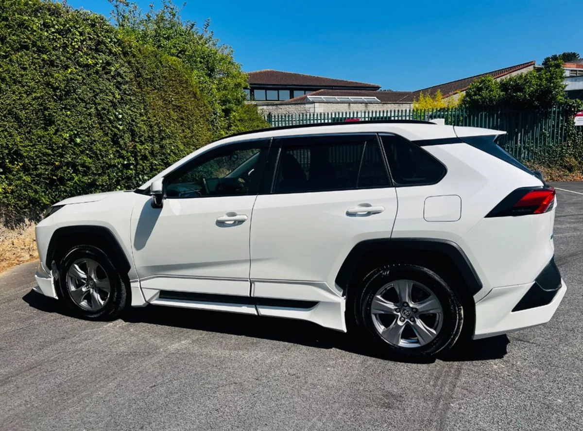 2022 Toyota RAV4 – photo 9