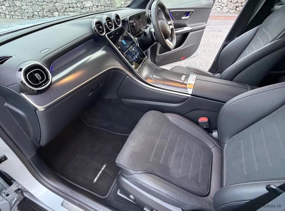 2026 Mercedes-Benz GLC – photo 11