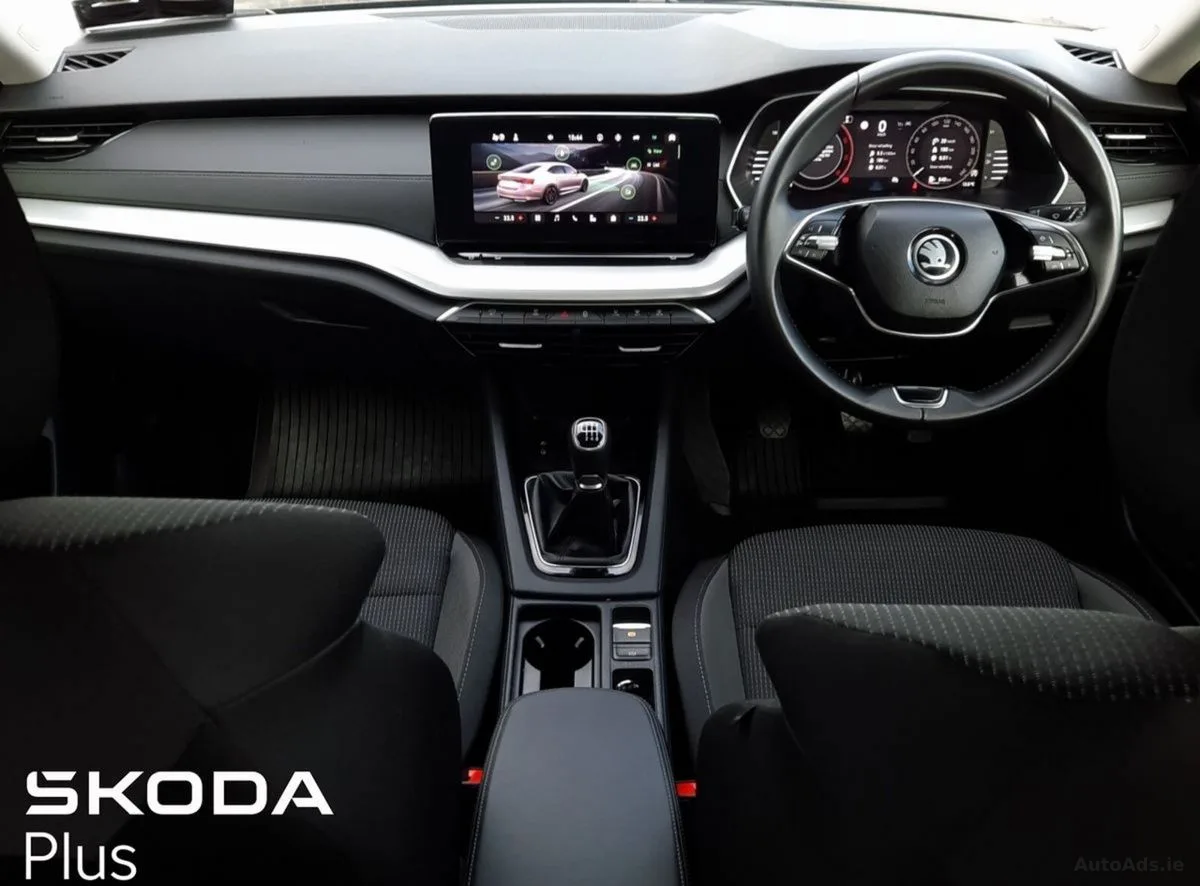 2024 Skoda Octavia – photo 2