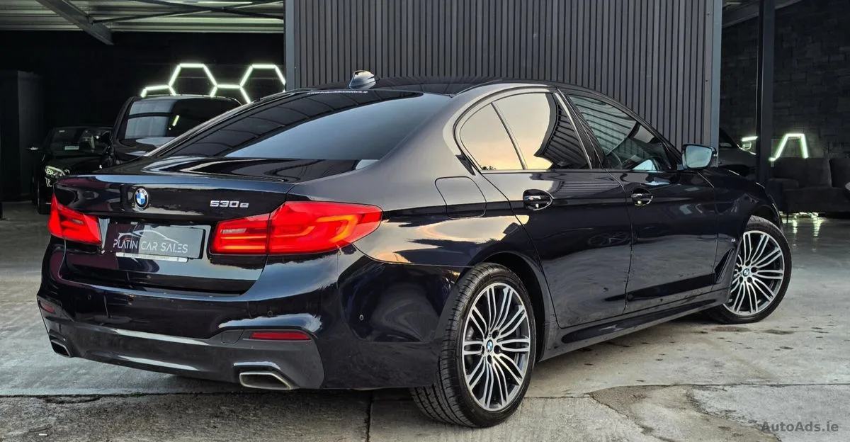 2019 BMW 5-Series – photo 8