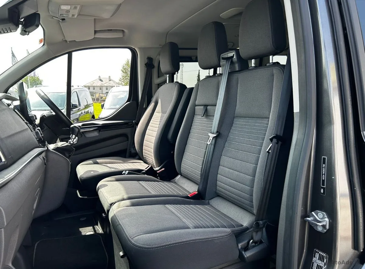 2021 Ford Tourneo Custom – photo 17