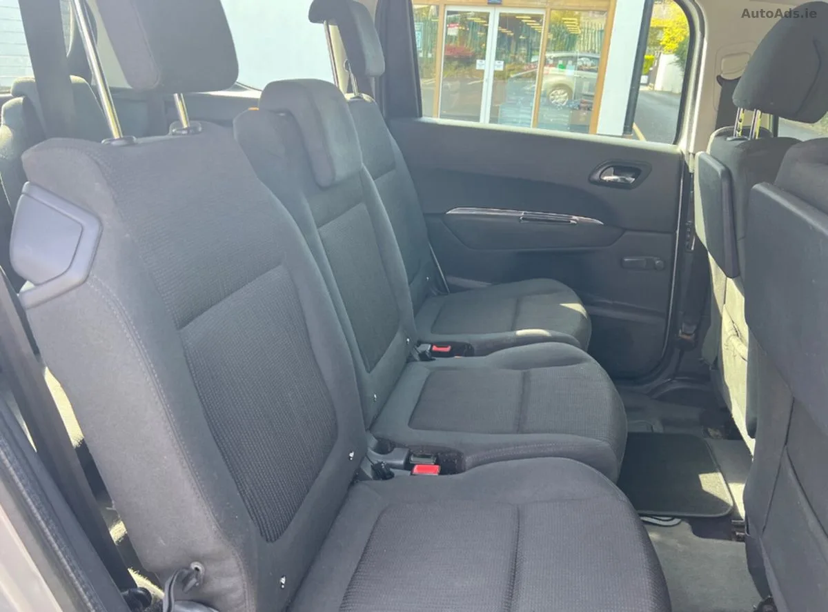 2012 Peugeot 5008 – photo 16