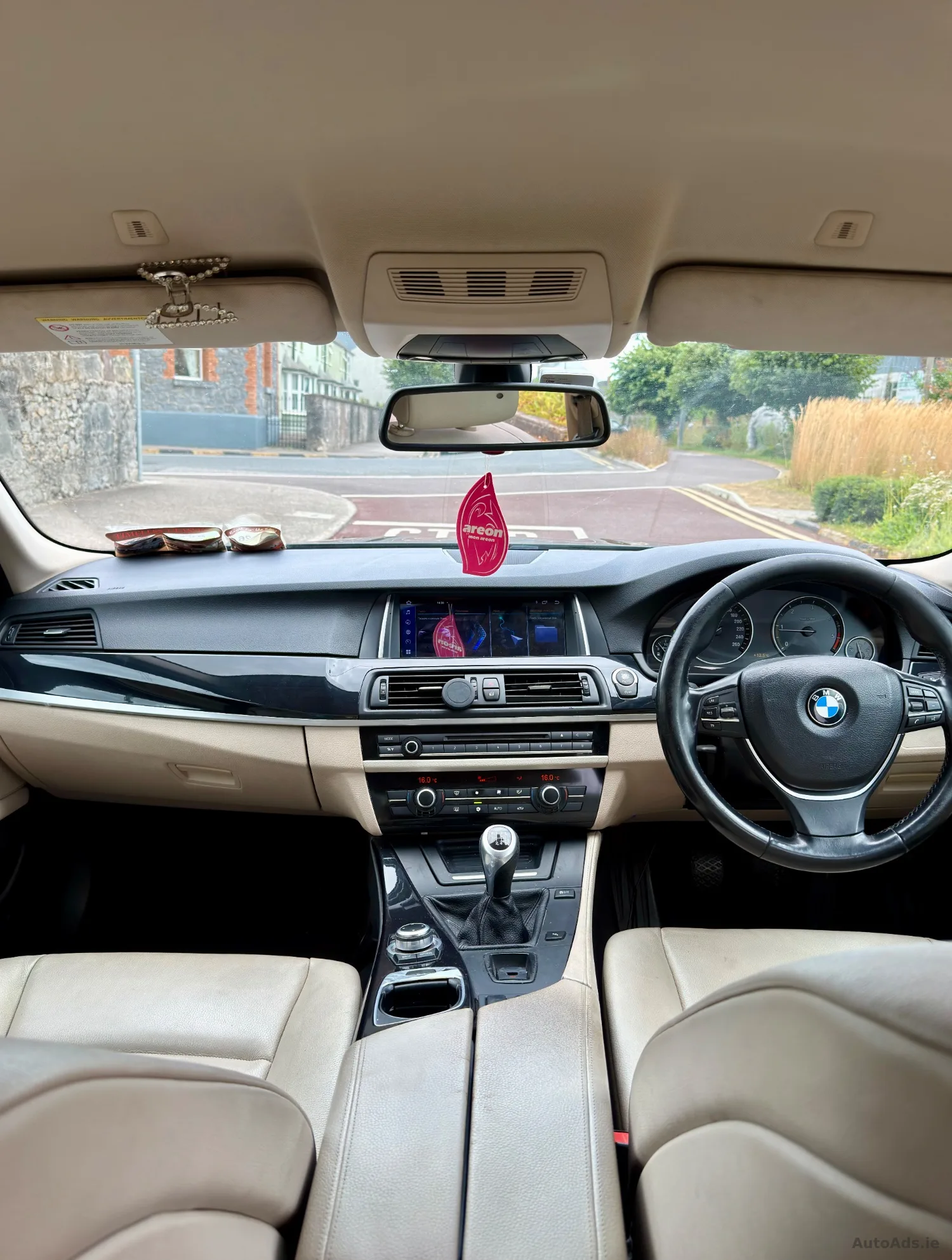 2010 BMW 5 Series – photo 9