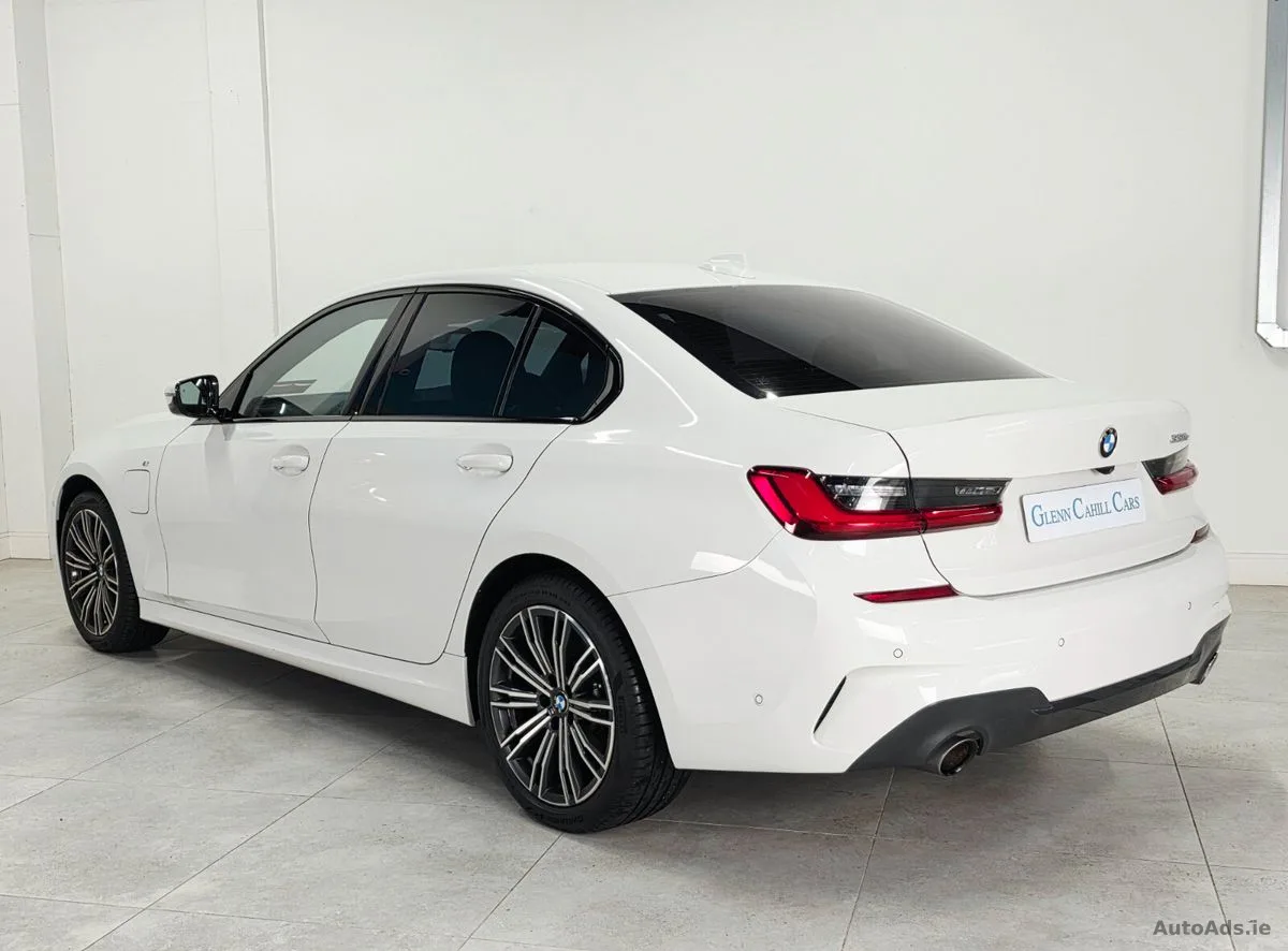 2021 BMW 3-Series – photo 13