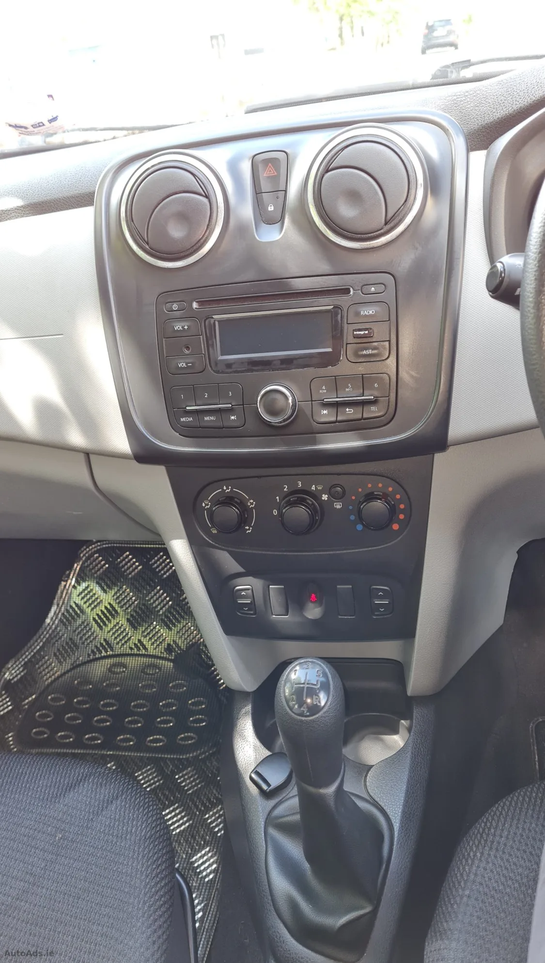 2013 Dacia Sandero – photo 7
