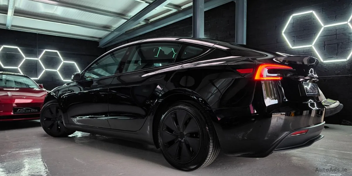 2024 Tesla Model 3 – photo 16