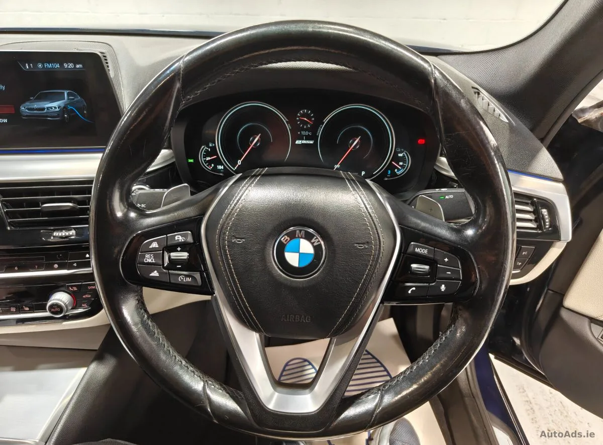 2017 BMW 5-Series – photo 18
