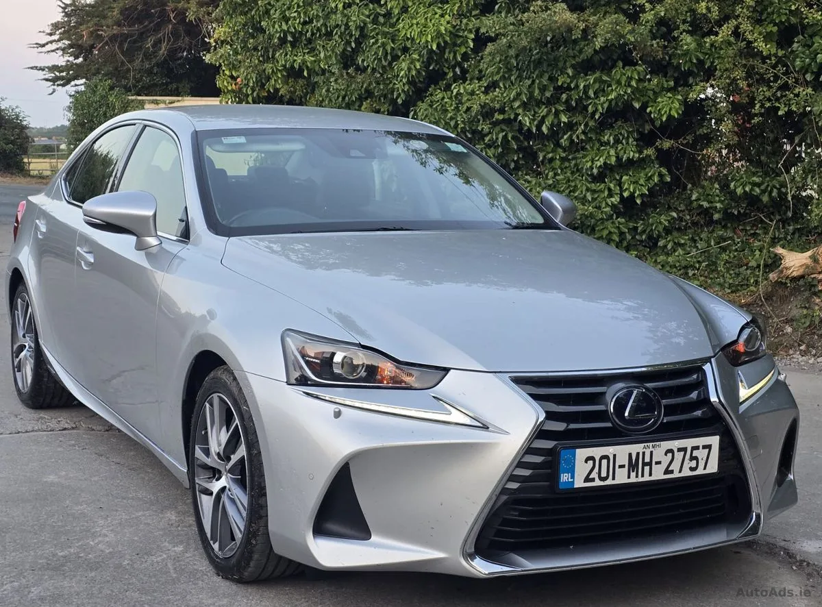 2020 Lexus IS – photo 10
