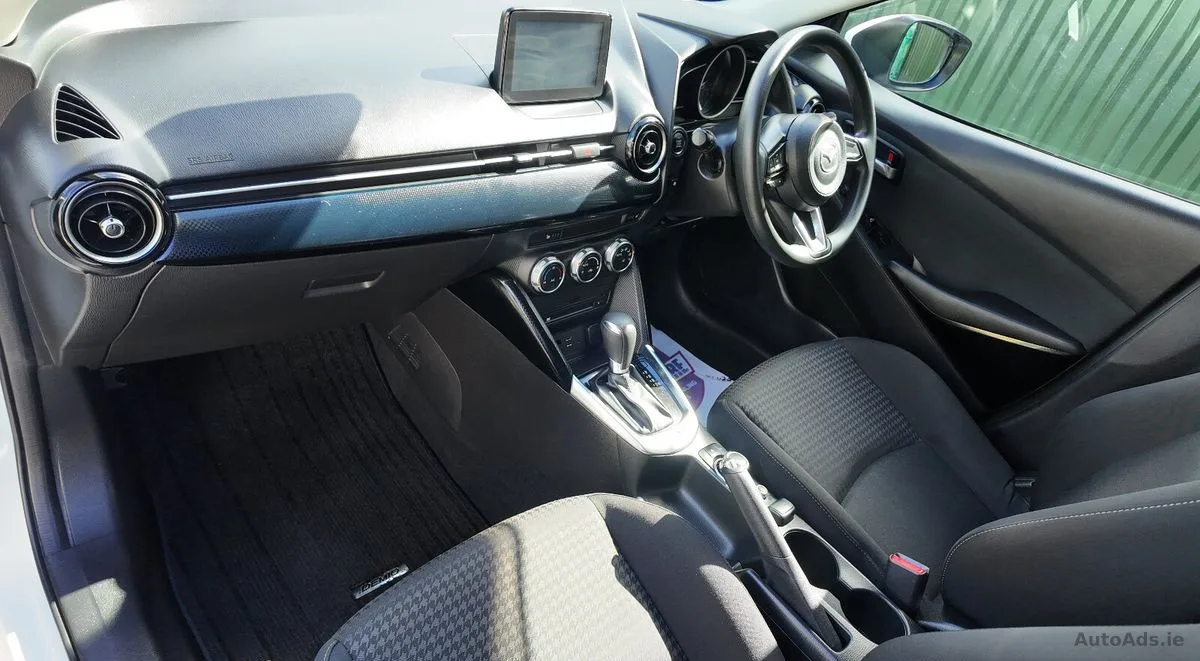 2018 Mazda Demio – photo 14
