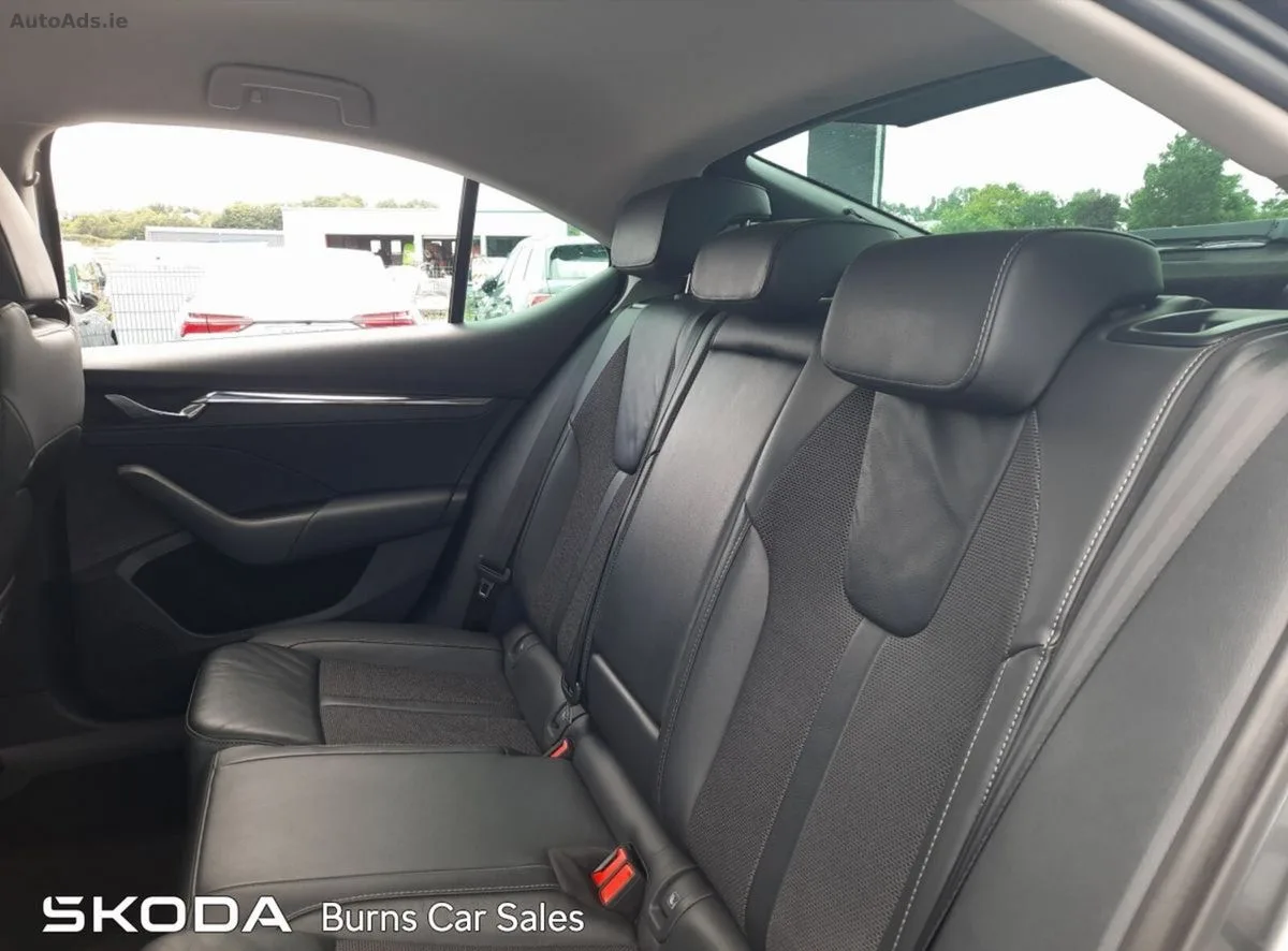 2023 Skoda Octavia – photo 7