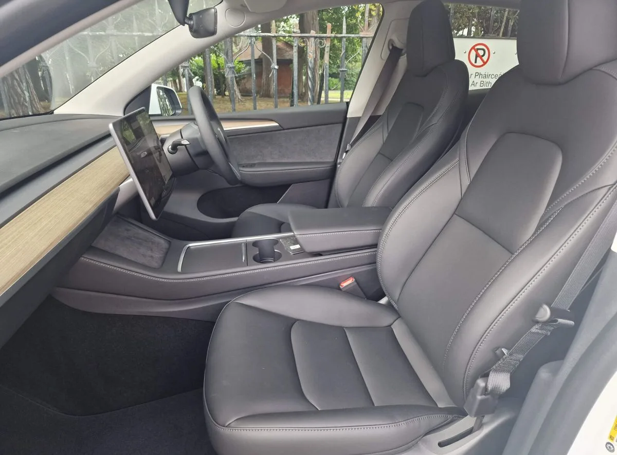 2024 Tesla Model Y – photo 8
