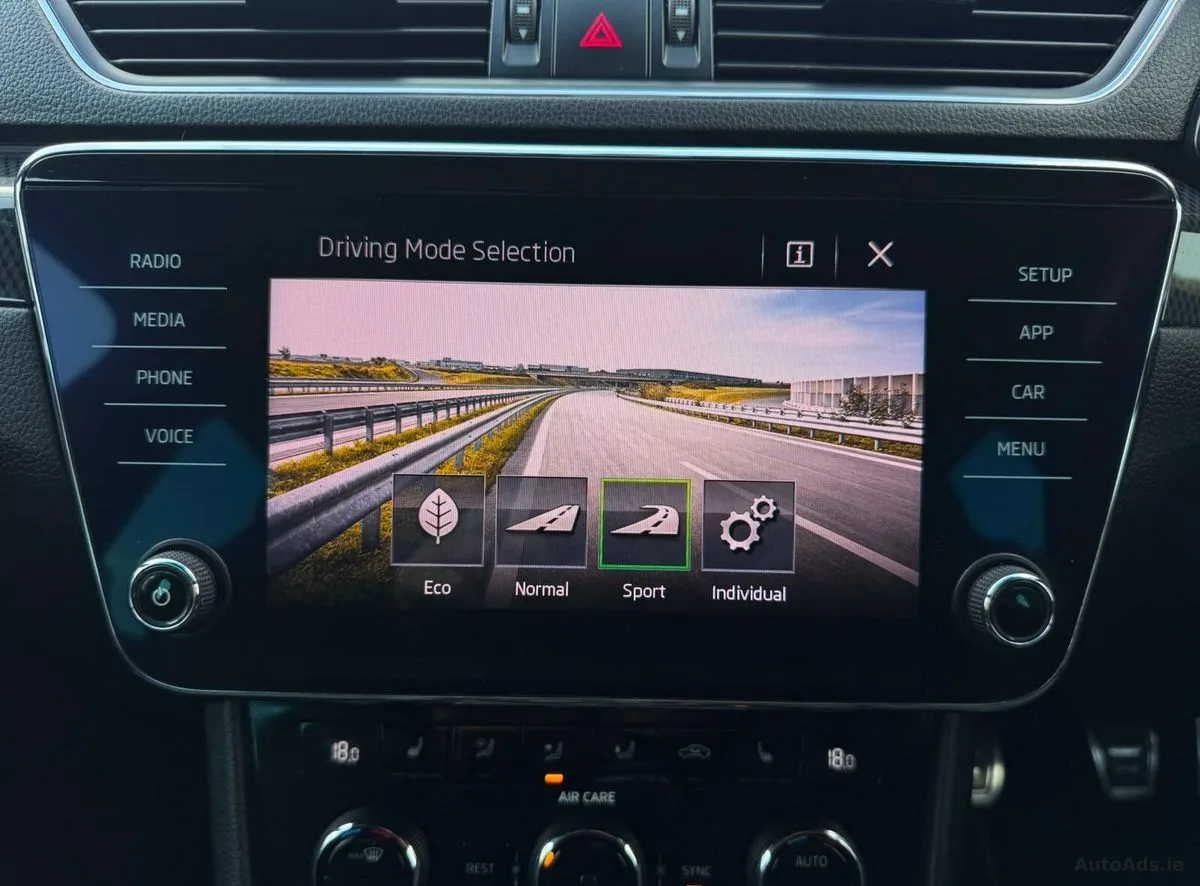 2018 Skoda Superb – photo 18