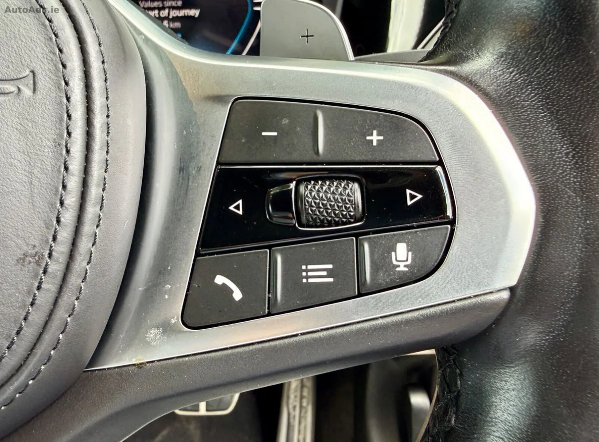2021 BMW 3-Series – photo 15