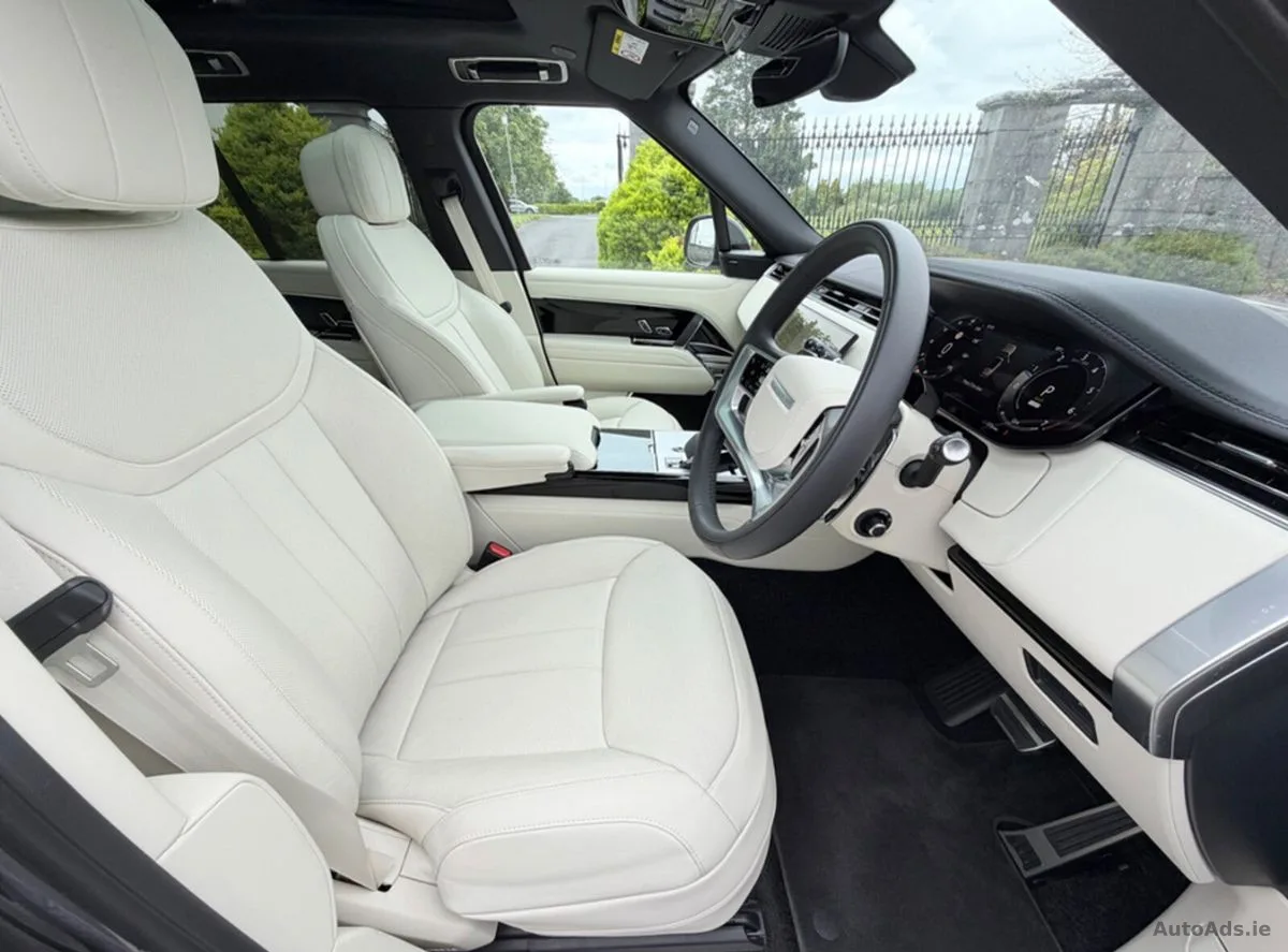 2026 Land Rover Range Rover – photo 10