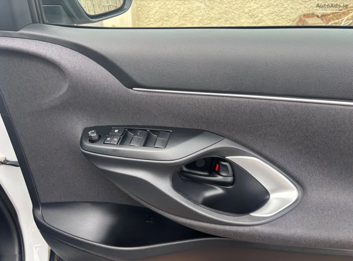 2023 Toyota Yaris Cross – photo 7