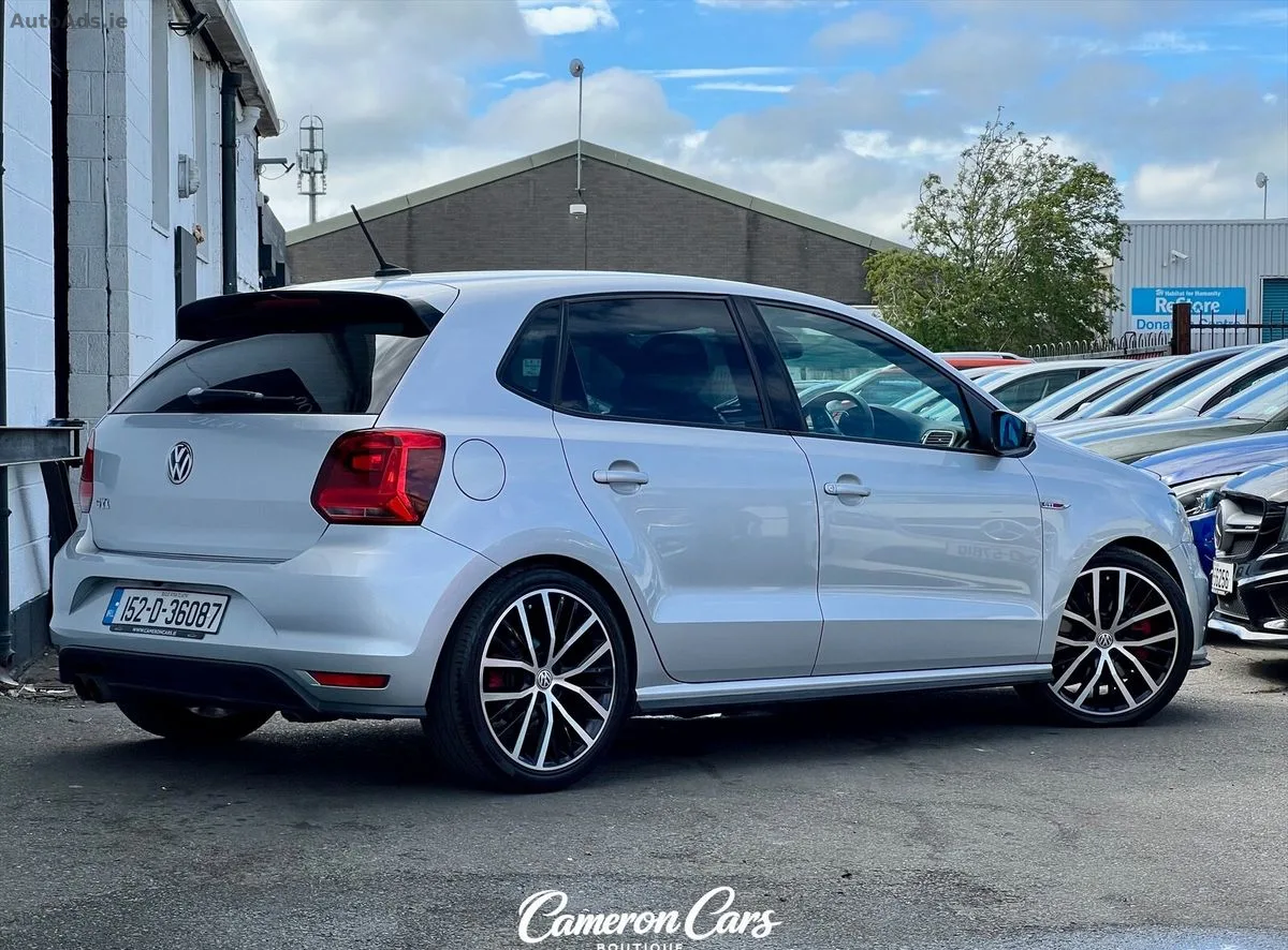 2015 Volkswagen Polo – photo 2