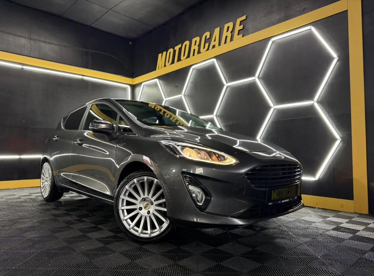 2018 Ford Fiesta – photo 2