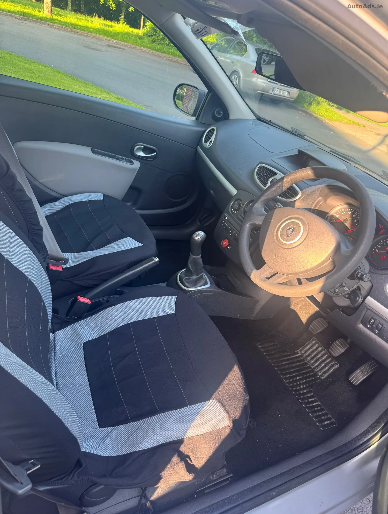 2012 Renault Clio – photo 4