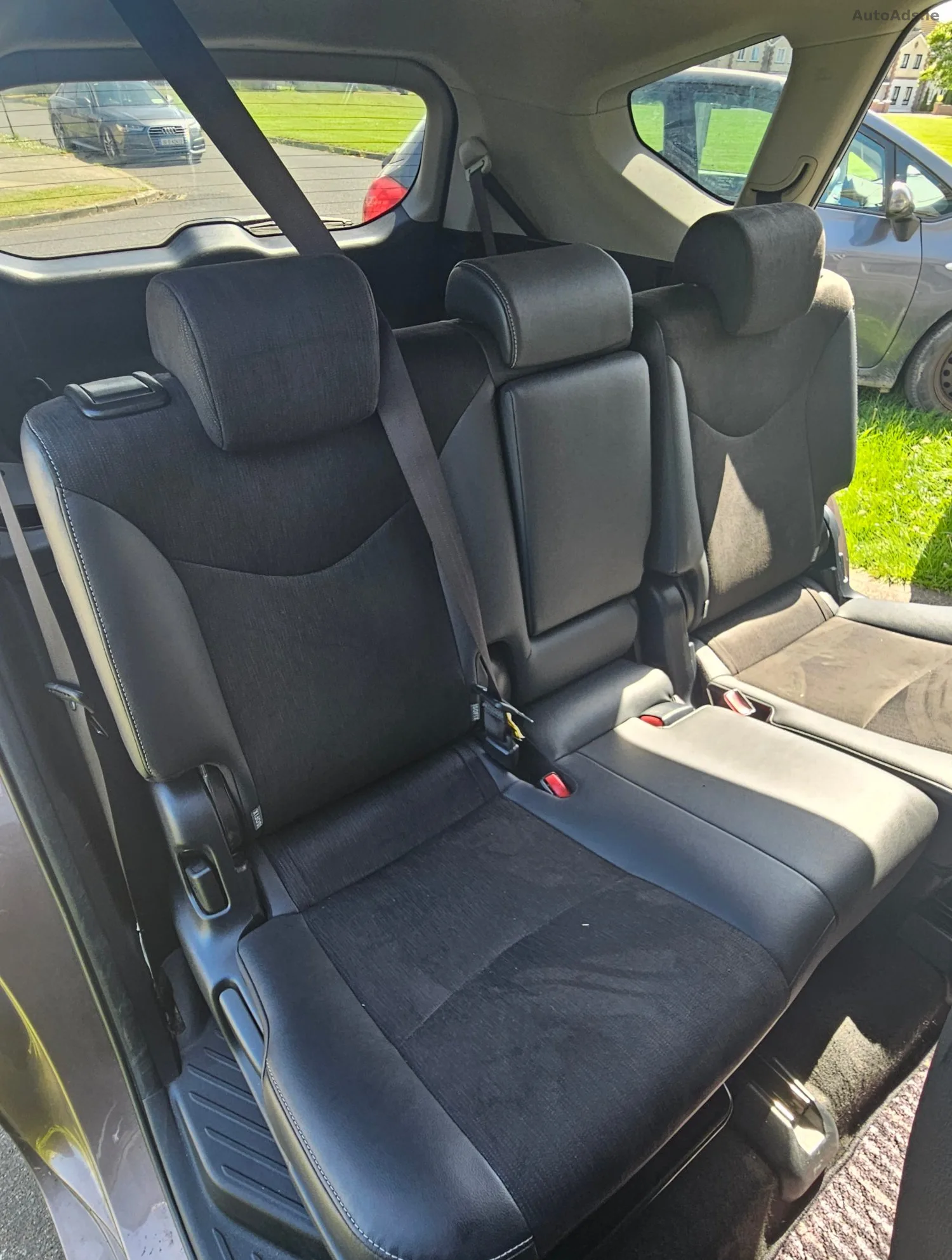 2014 Toyota Prius – photo 6
