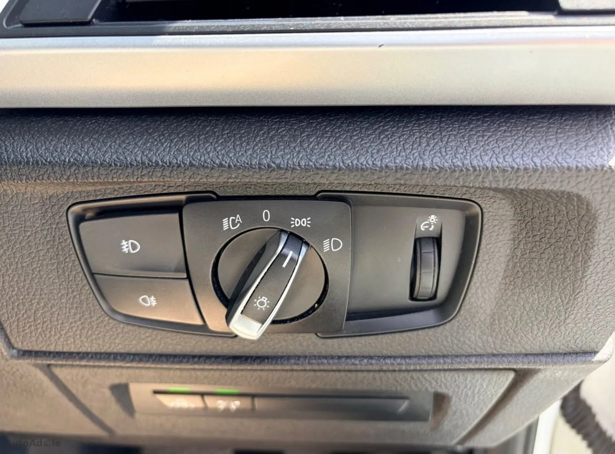 2017 BMW 1-Series – photo 19