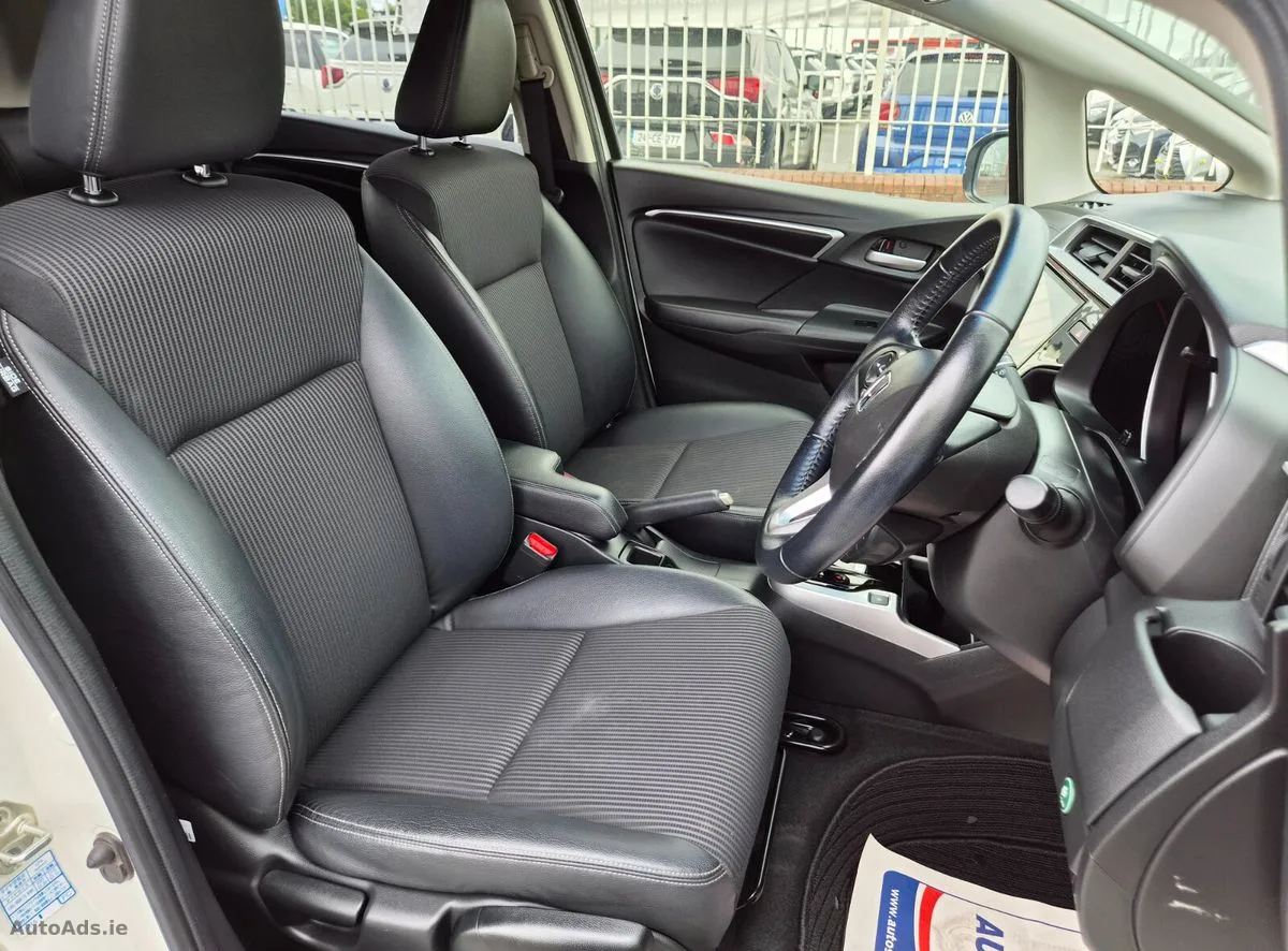 2017 Honda Fit – photo 14