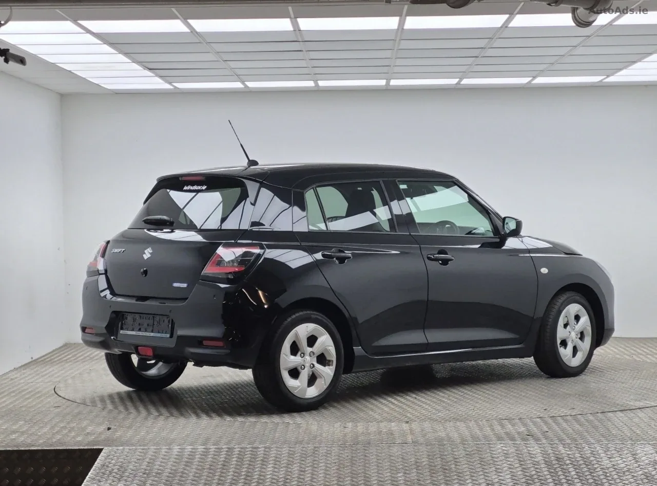 2026 Suzuki Swift – photo 2