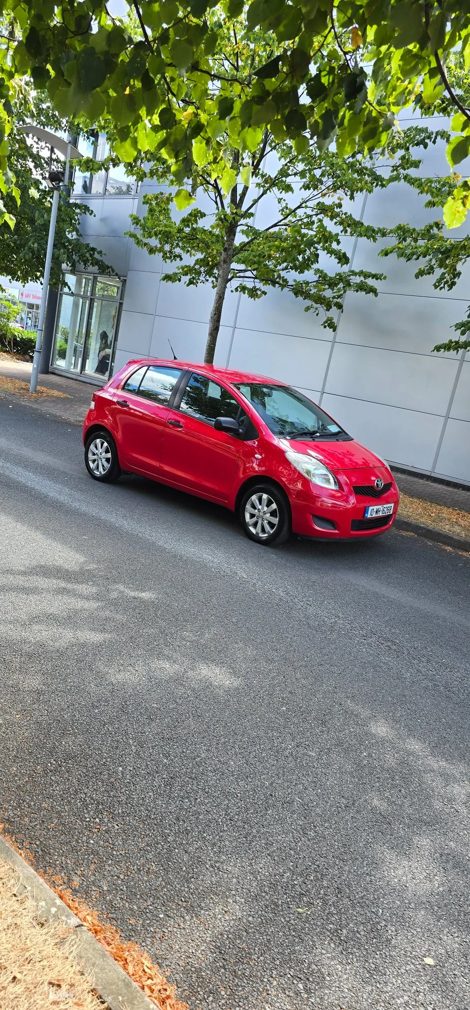 2010 Toyota Yaris – photo 3