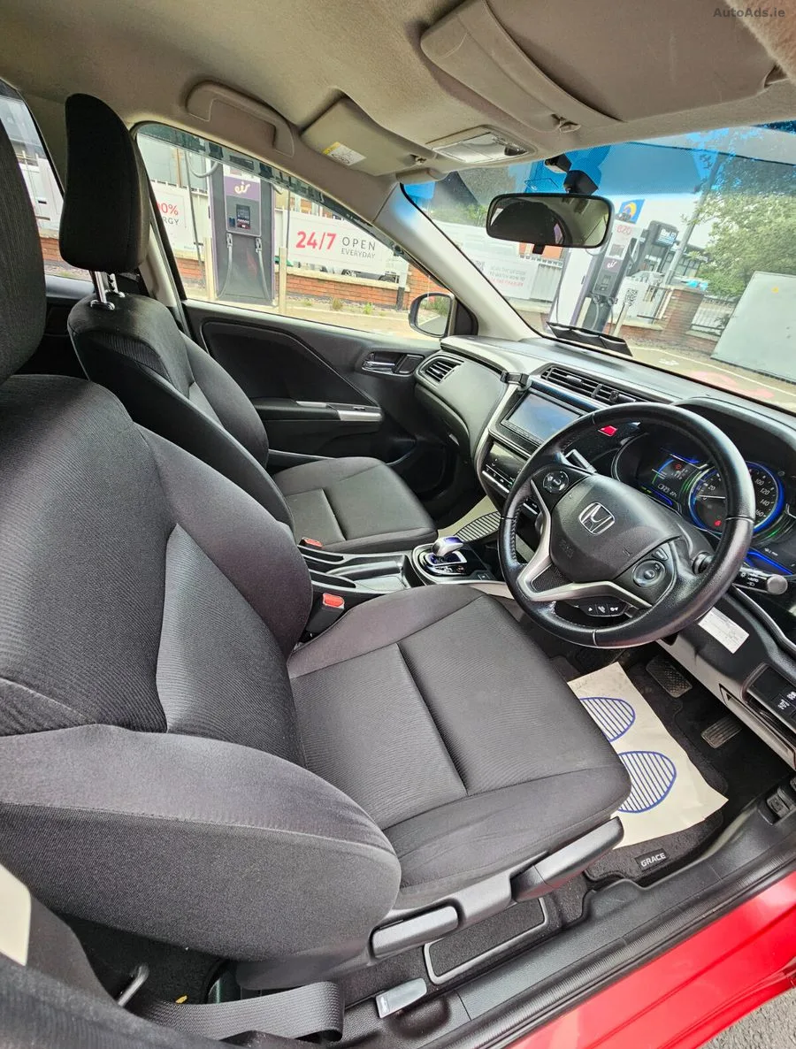 2015 Honda Grace – photo 8