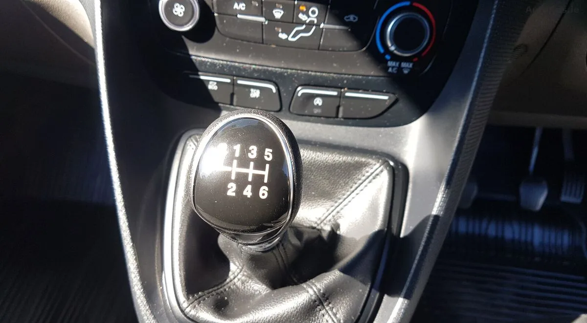 2023 Ford Transit – photo 6