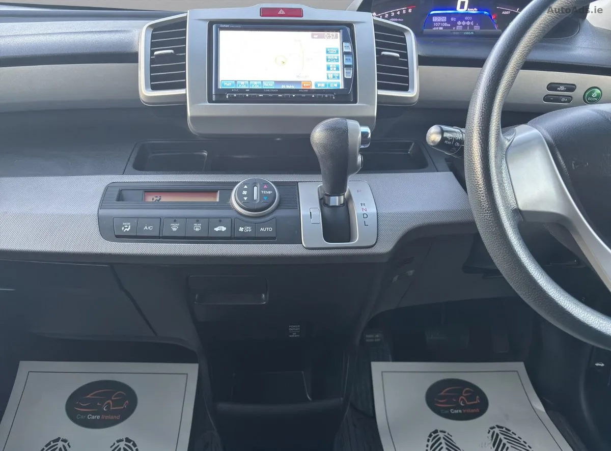 2013 Honda Freed – photo 11