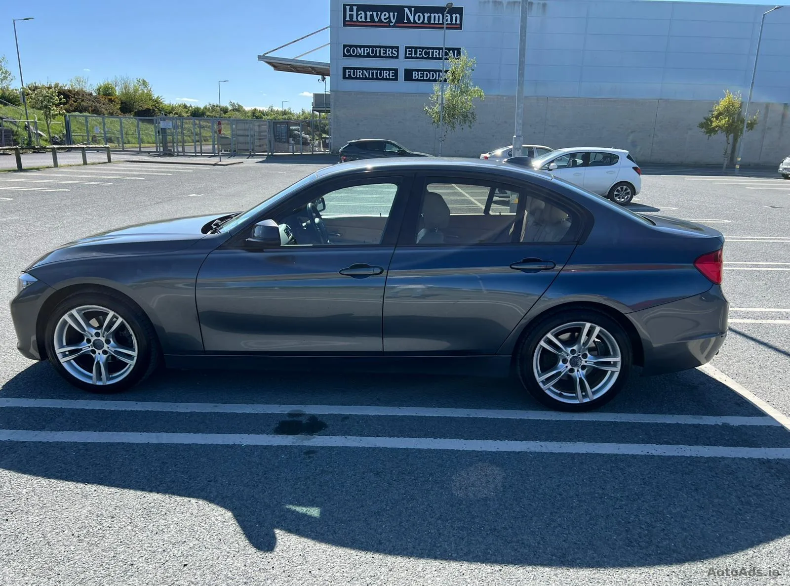 2013 BMW 3 Series – photo 3