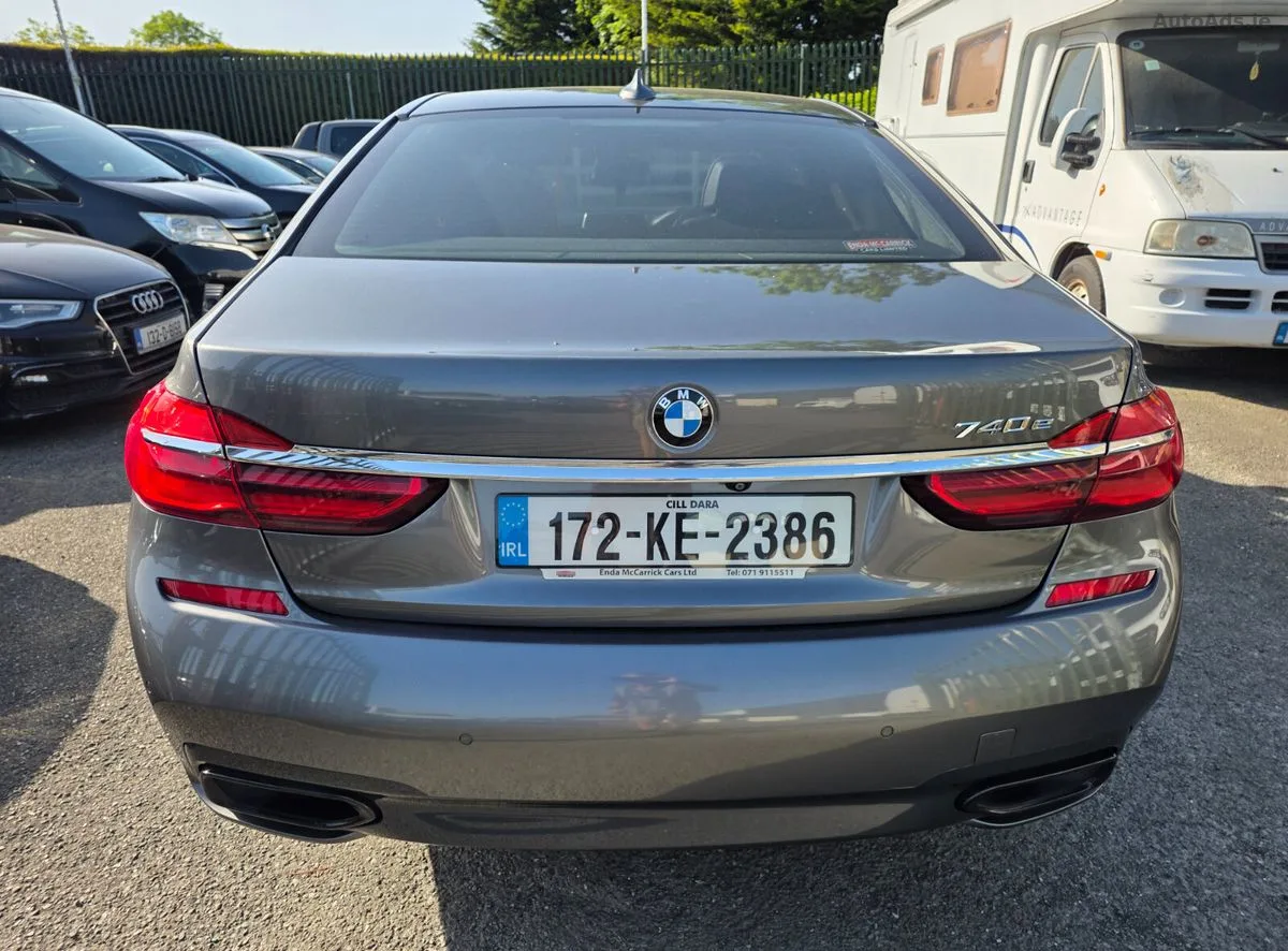 2017 BMW 7-Series – photo 9