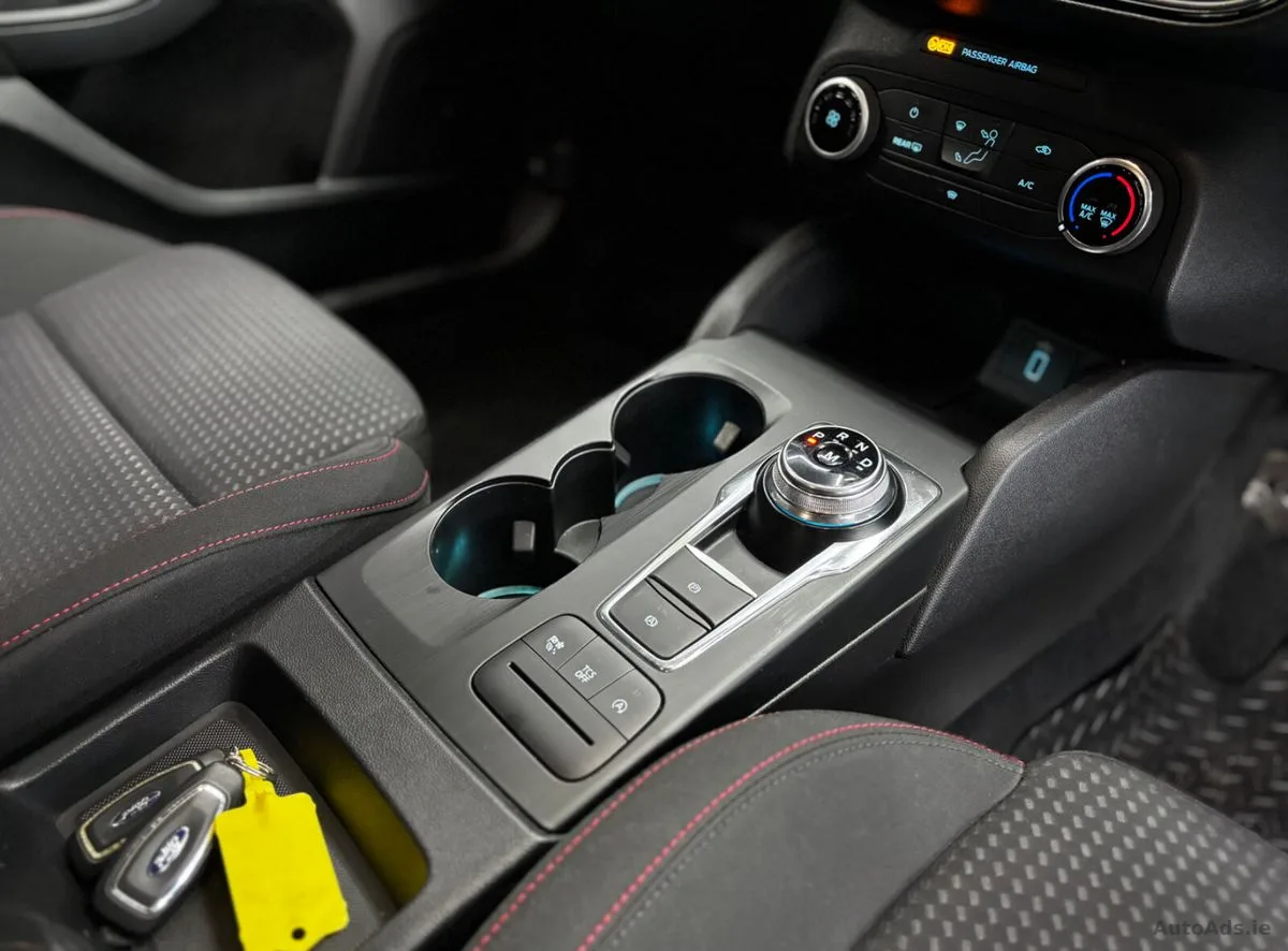 2020 Ford Focus – photo 20