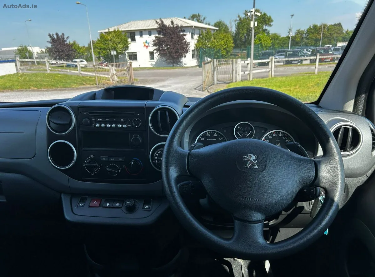 2017 Peugeot Partner Tepee – photo 13
