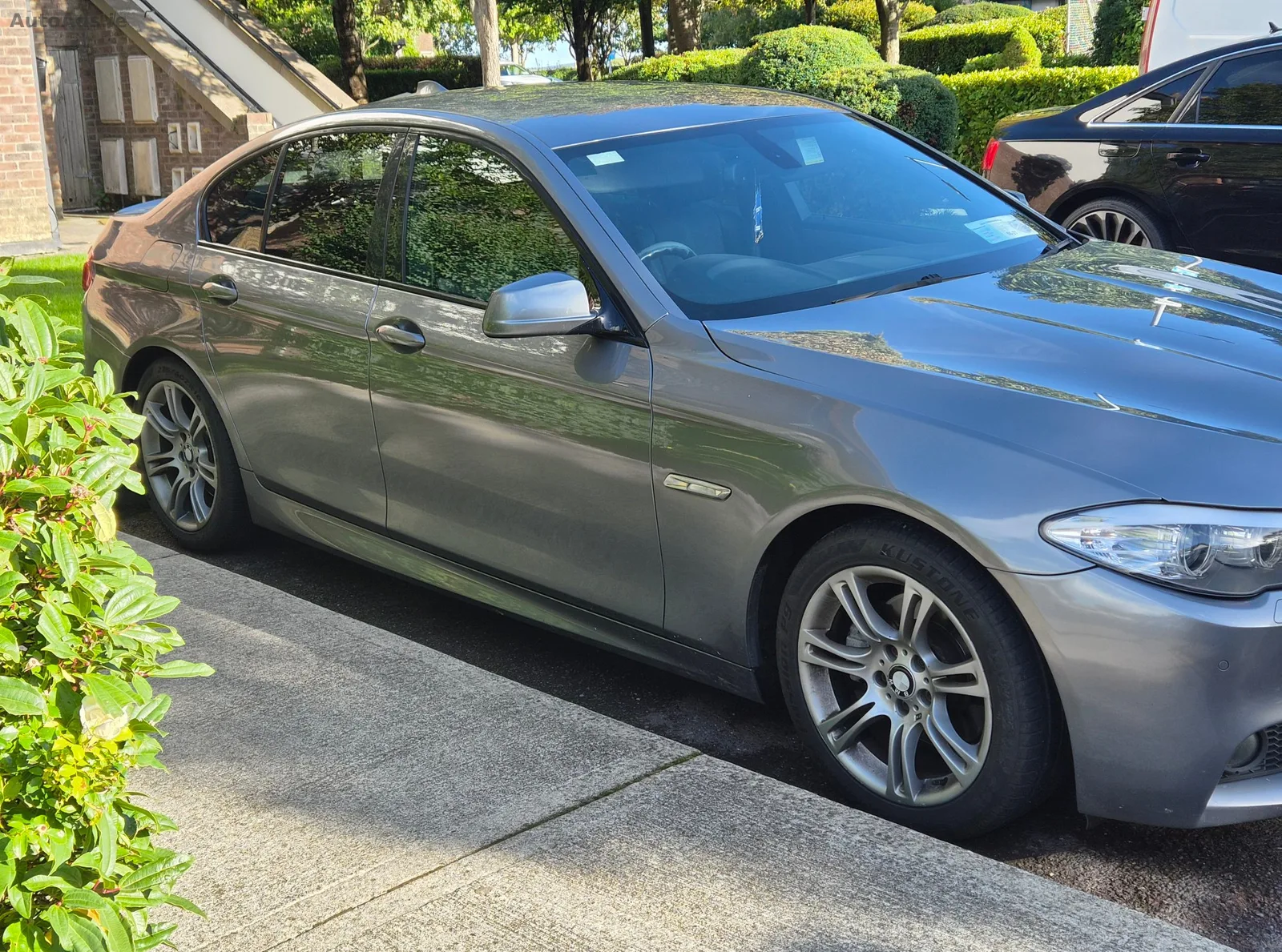 2012 BMW 5 Series – photo 9