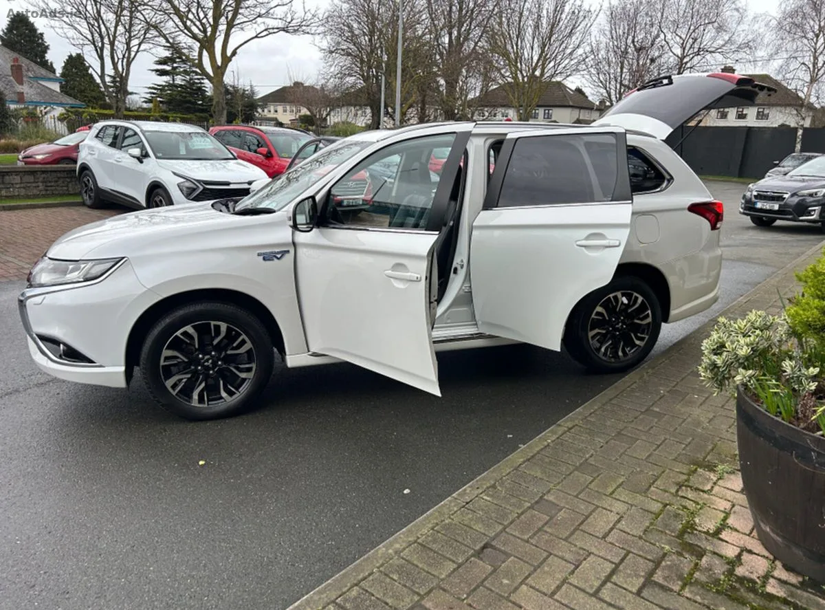 2017 Mitsubishi Outlander – photo 6