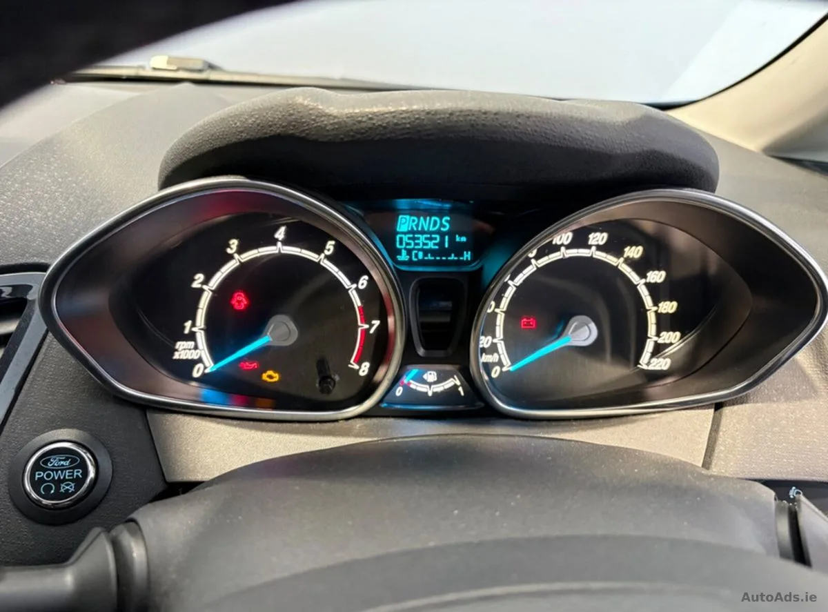 2015 Ford Fiesta – photo 12