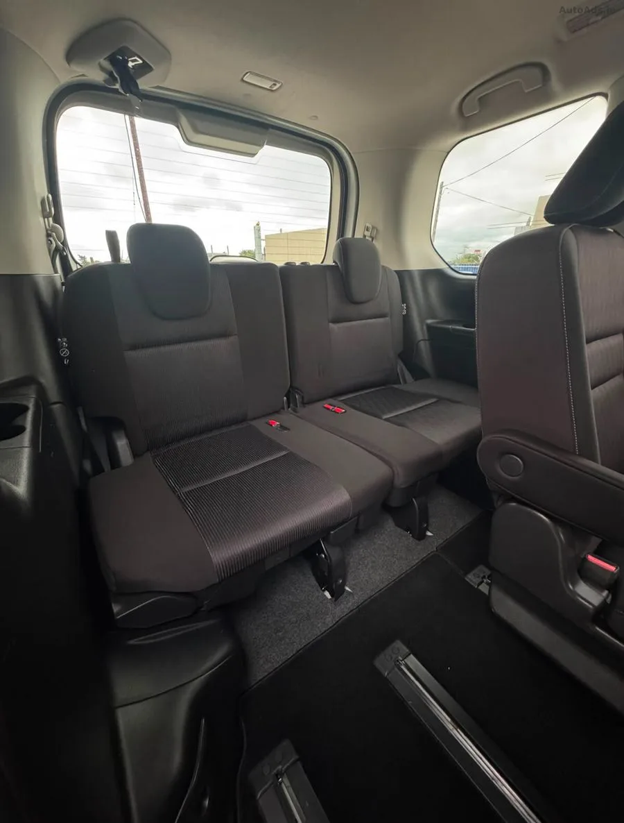 2019 Nissan Serena – photo 11