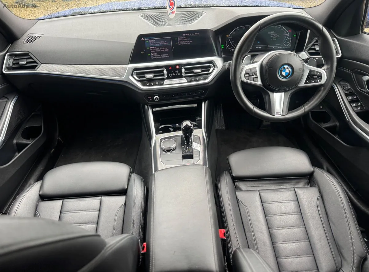 2022 BMW 3-Series – photo 12
