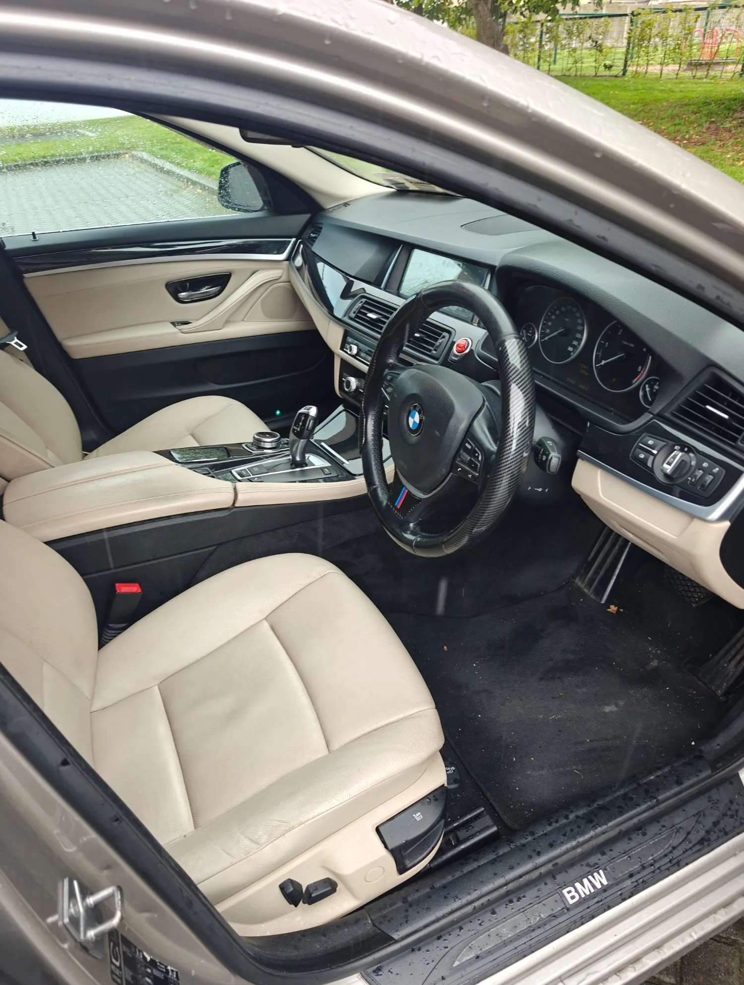 2010 BMW 5 Series – photo 9