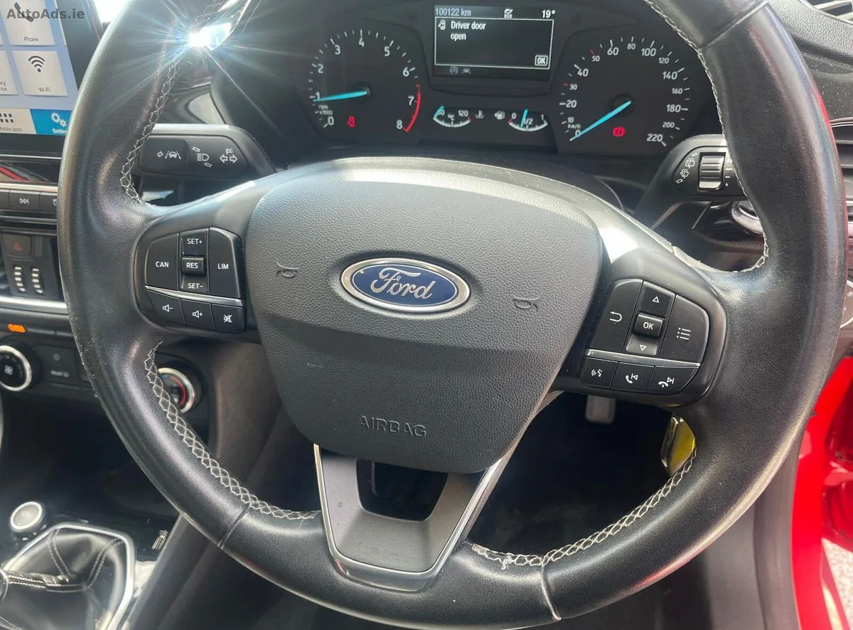 2017 Ford Fiesta – photo 9