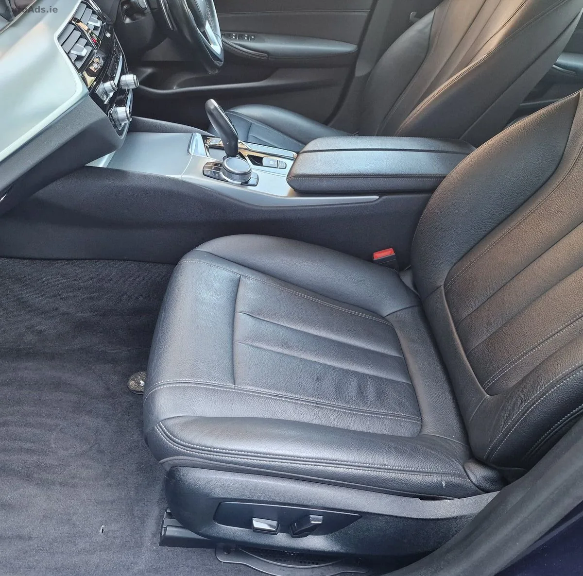 2019 BMW 5-Series – photo 14
