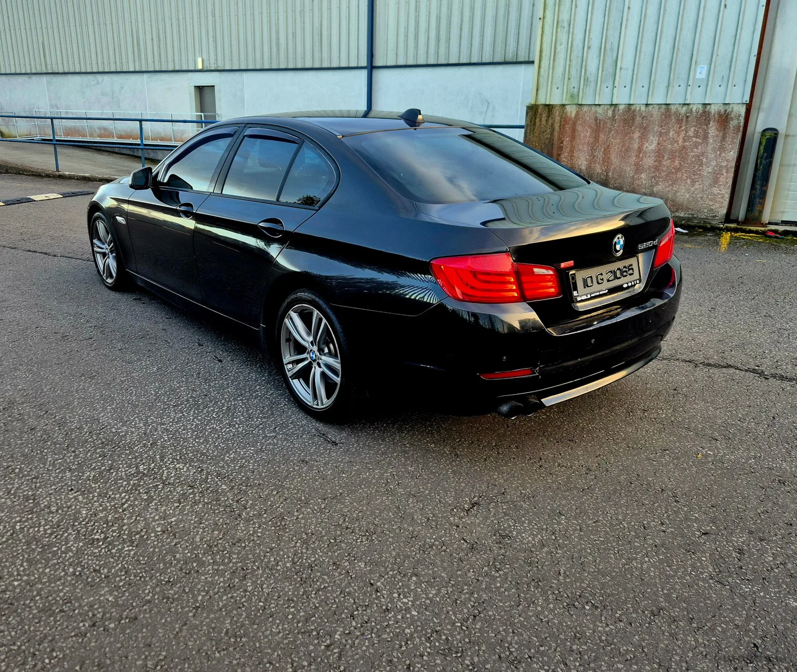 2010 BMW 5 Series – photo 3