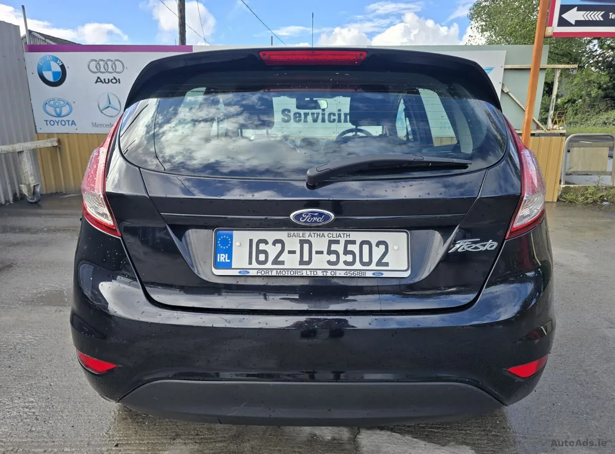 2016 Ford Fiesta – photo 8