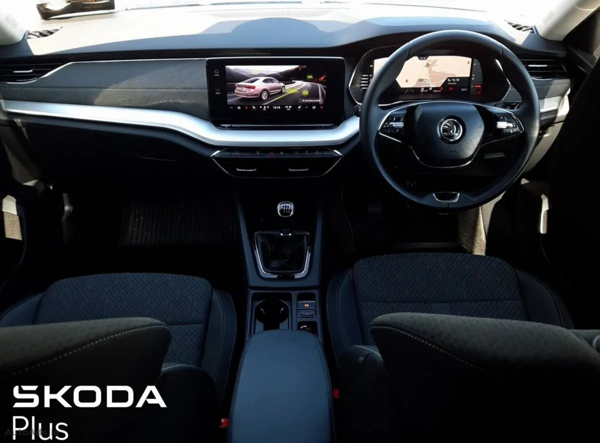 2024 Skoda Octavia – photo 2