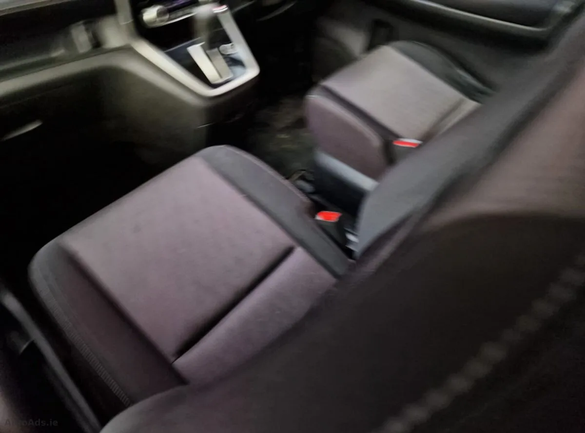 2017 Nissan Serena – photo 10