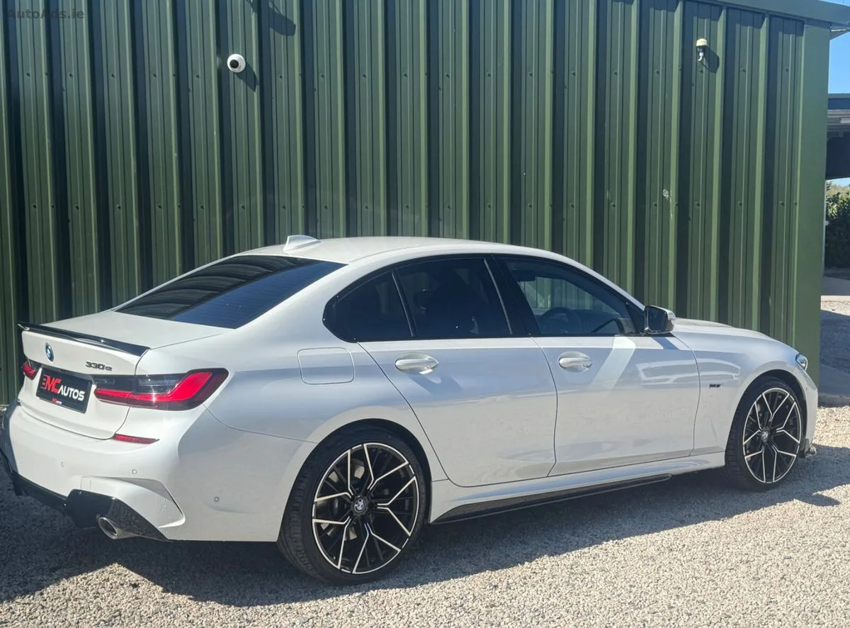 2021 BMW 3-Series – photo 9