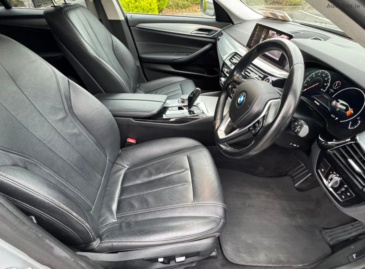 2019 BMW 5-Series – photo 8