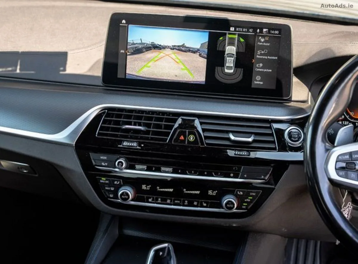 2020 BMW 5-Series – photo 12