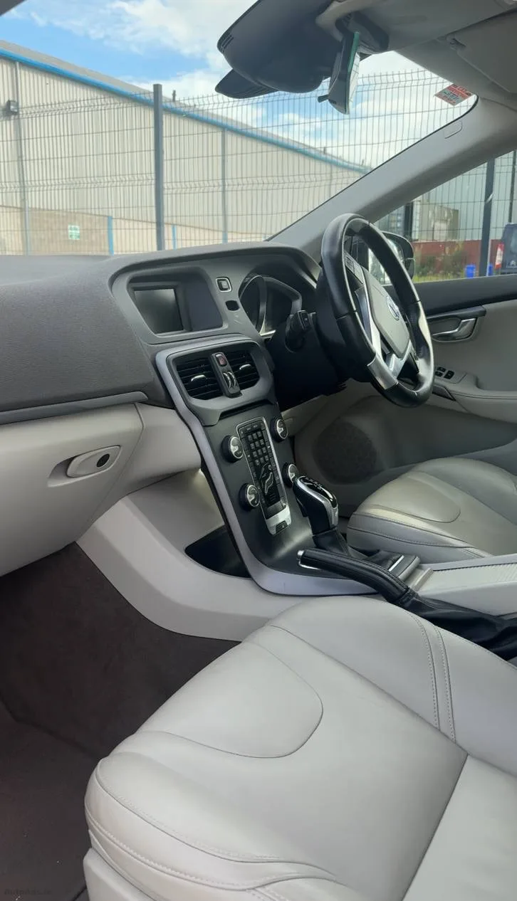 2015 Volvo V40 – photo 6